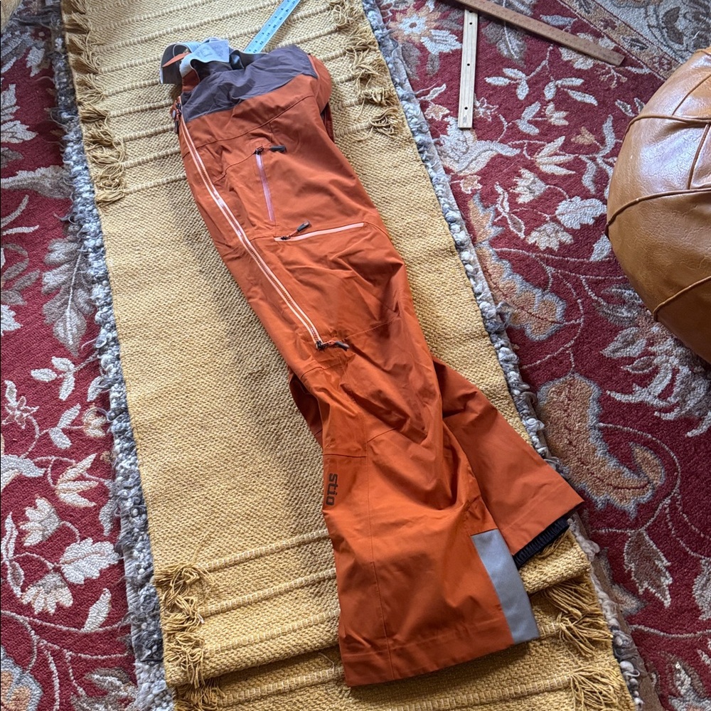 Stio Environ Bib Women’s ski bibs pants saddle rust orange size large reg NEW - Picture 2 of 16